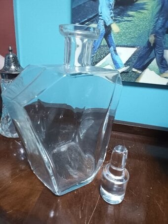 Glass and stuff...prices from £15.Vintage pieces.