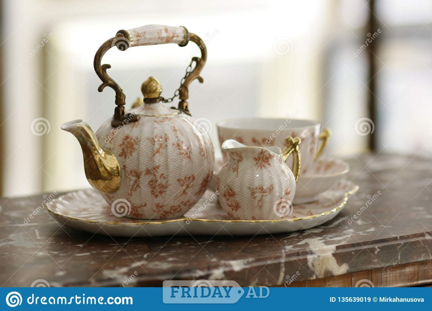 Coopers Way, Henfield BN5 9EQ ANTIQUES & COLLECTORS FAIR