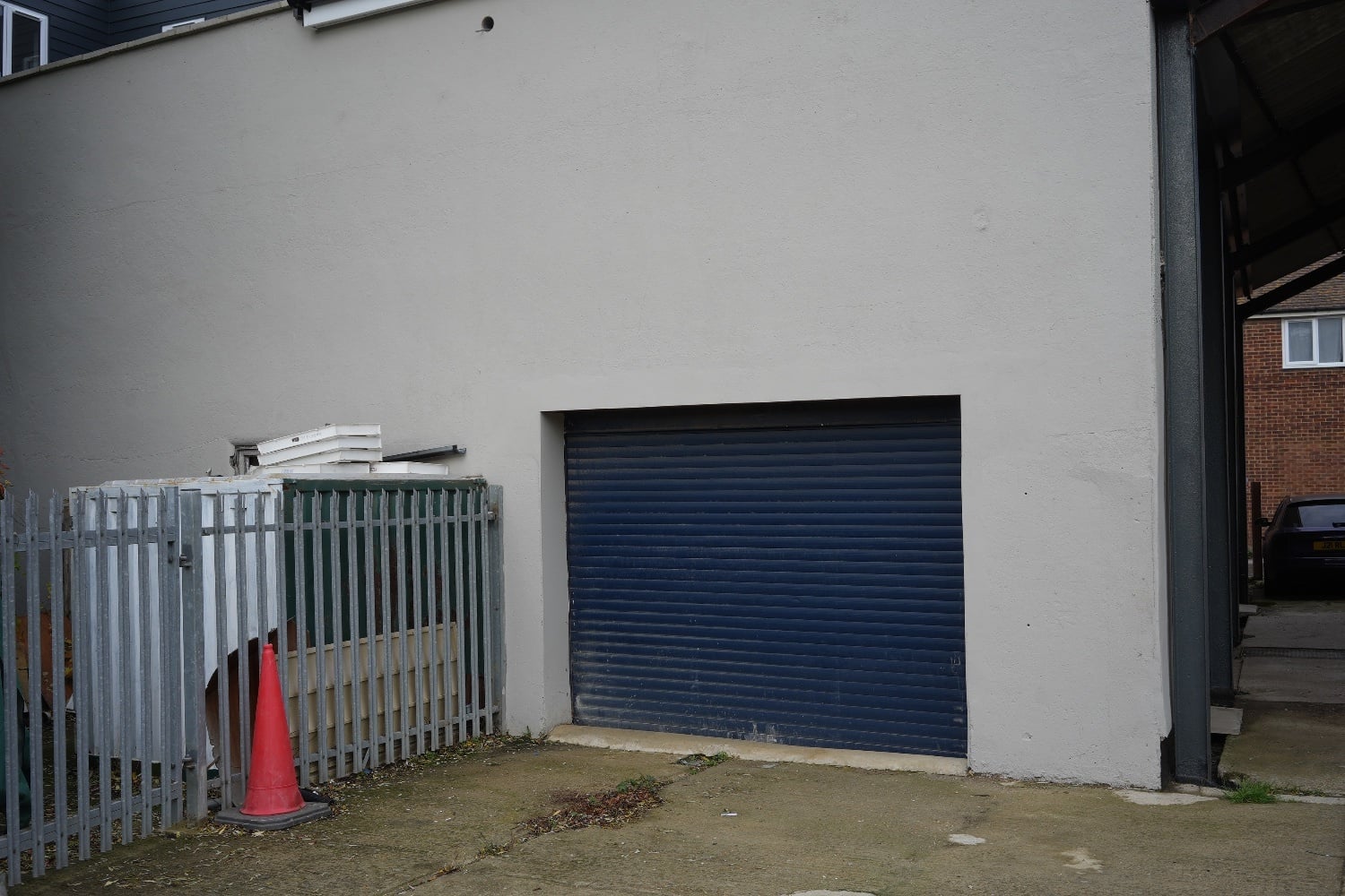 Bexhill-On-Sea Double garage / Workshop with W/C