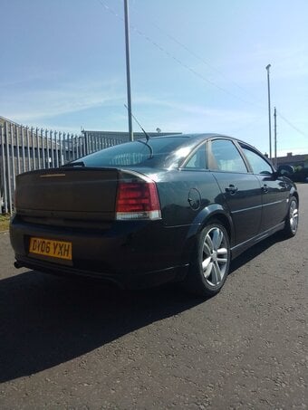Vauxhall  Vectra  SRi  1.8VVT  138BHP  Manual 5 speed  2006 Black