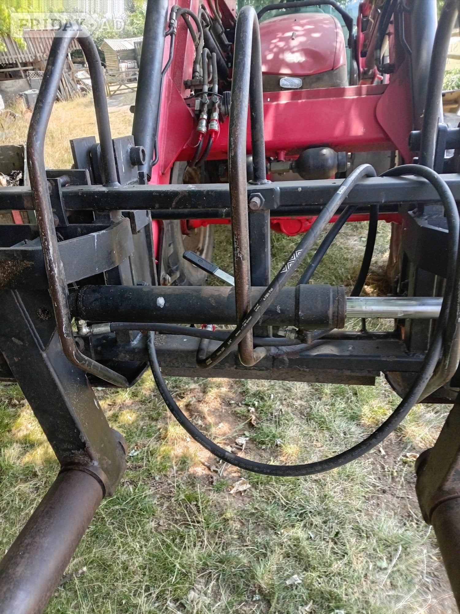 Heavy duty bale grab