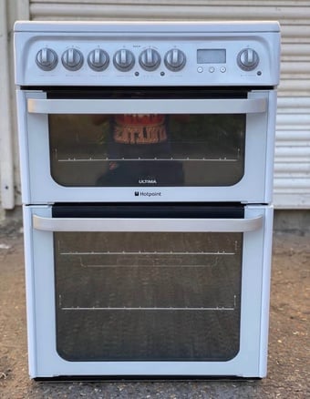 Hotpoint electric cooker 60cm white ceramic double oven 3 months 