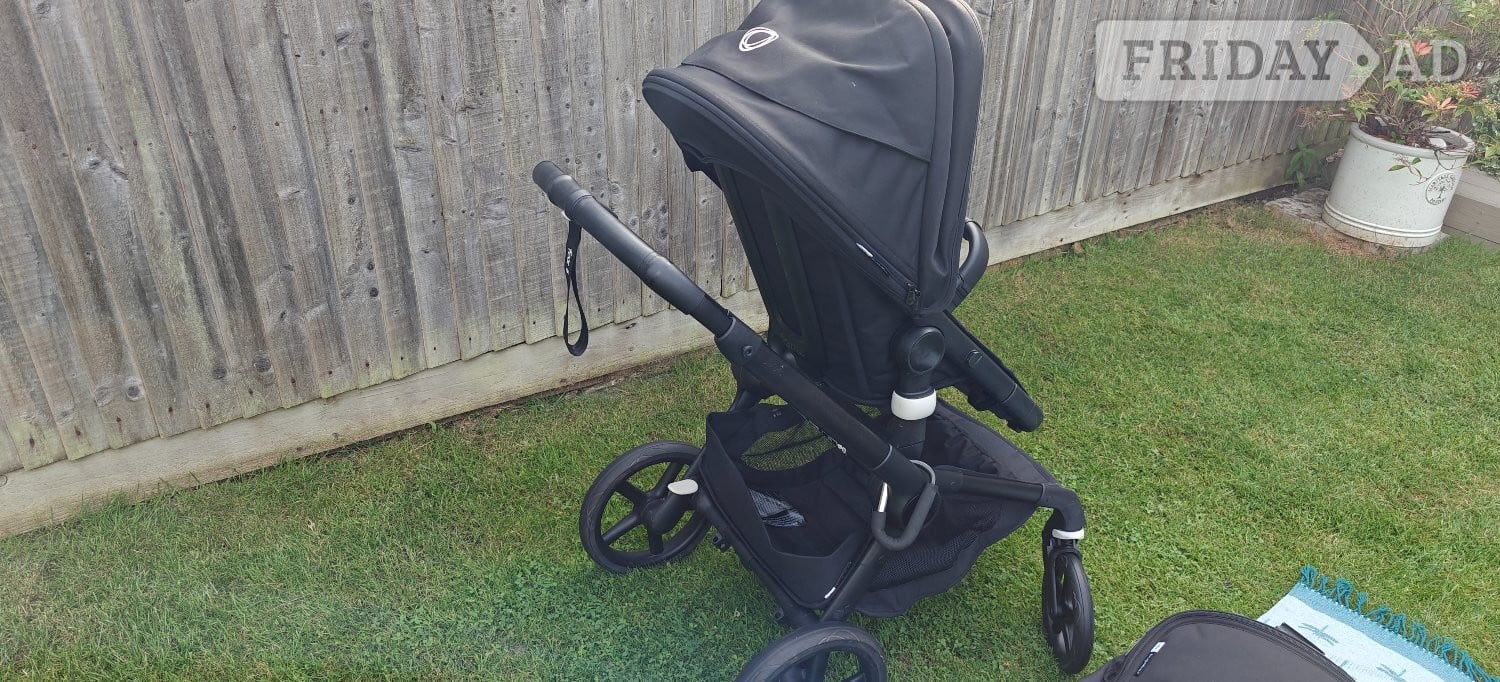Bugaboo Fox 5 All Terrain Pushchair 2 in 1 Midnight Black - Baby & Kids in Warminster
