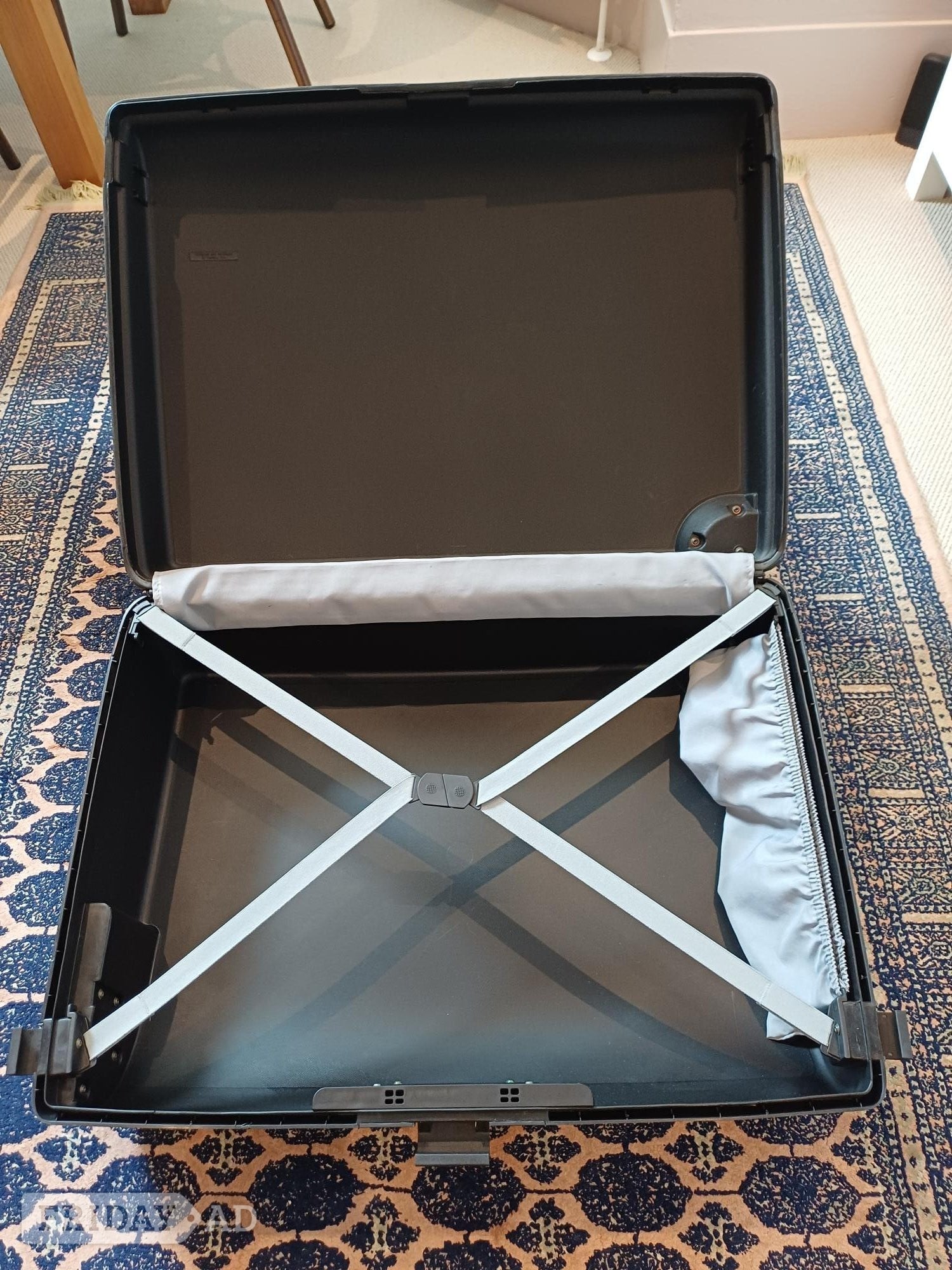 Carlton Airtec Suitcase Large