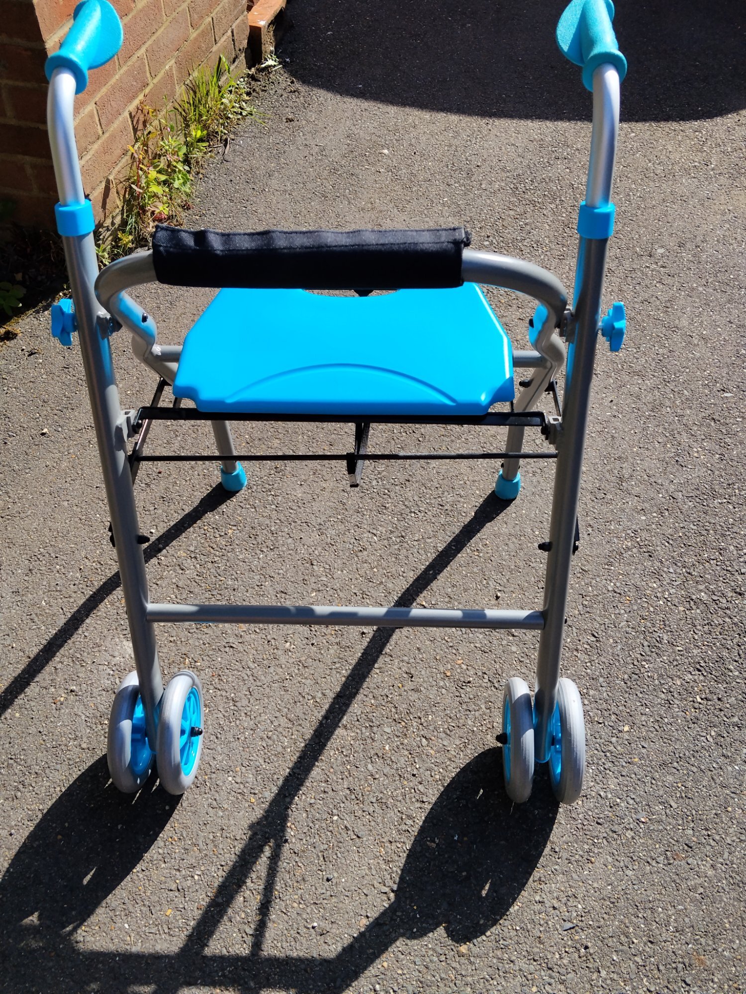 CareCo Pano 2.0 Lightweight Wheeled Walker with Seat Blue - Mobility