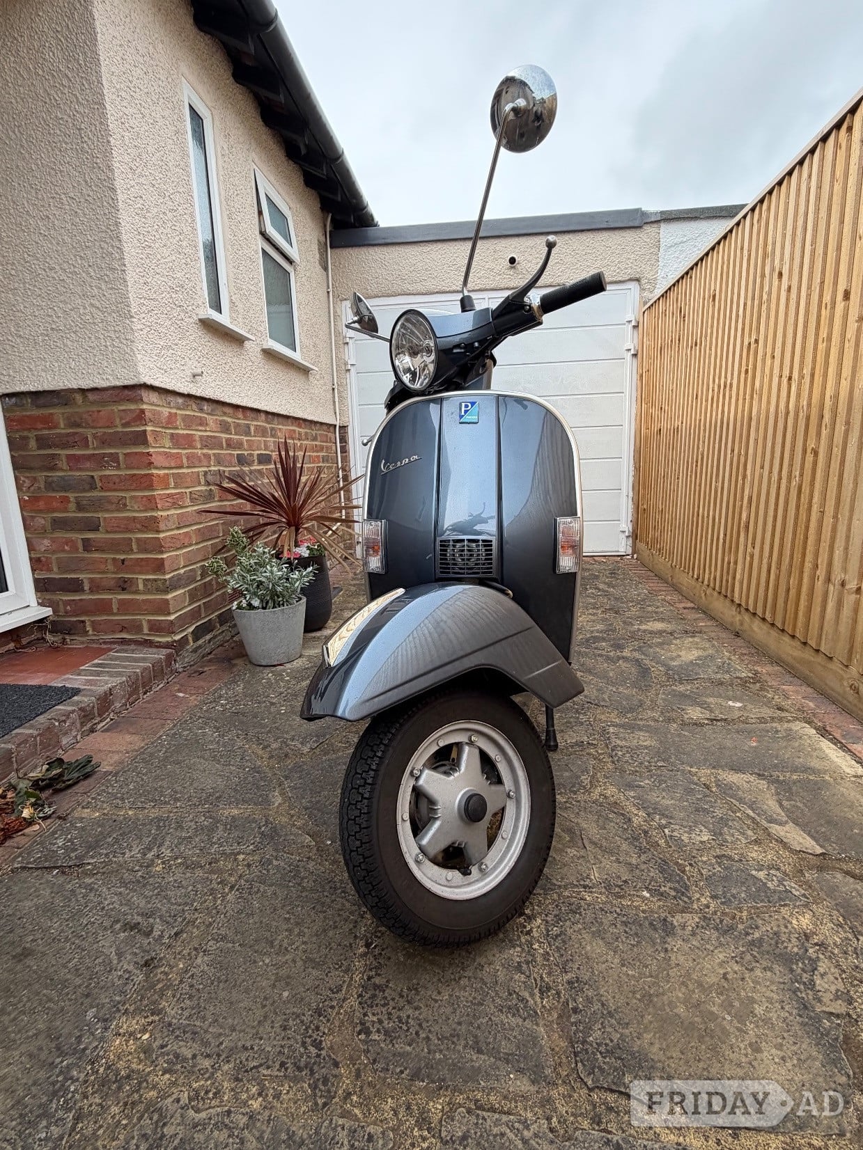 [ berth ]PIAGGIO VESPA PX 150