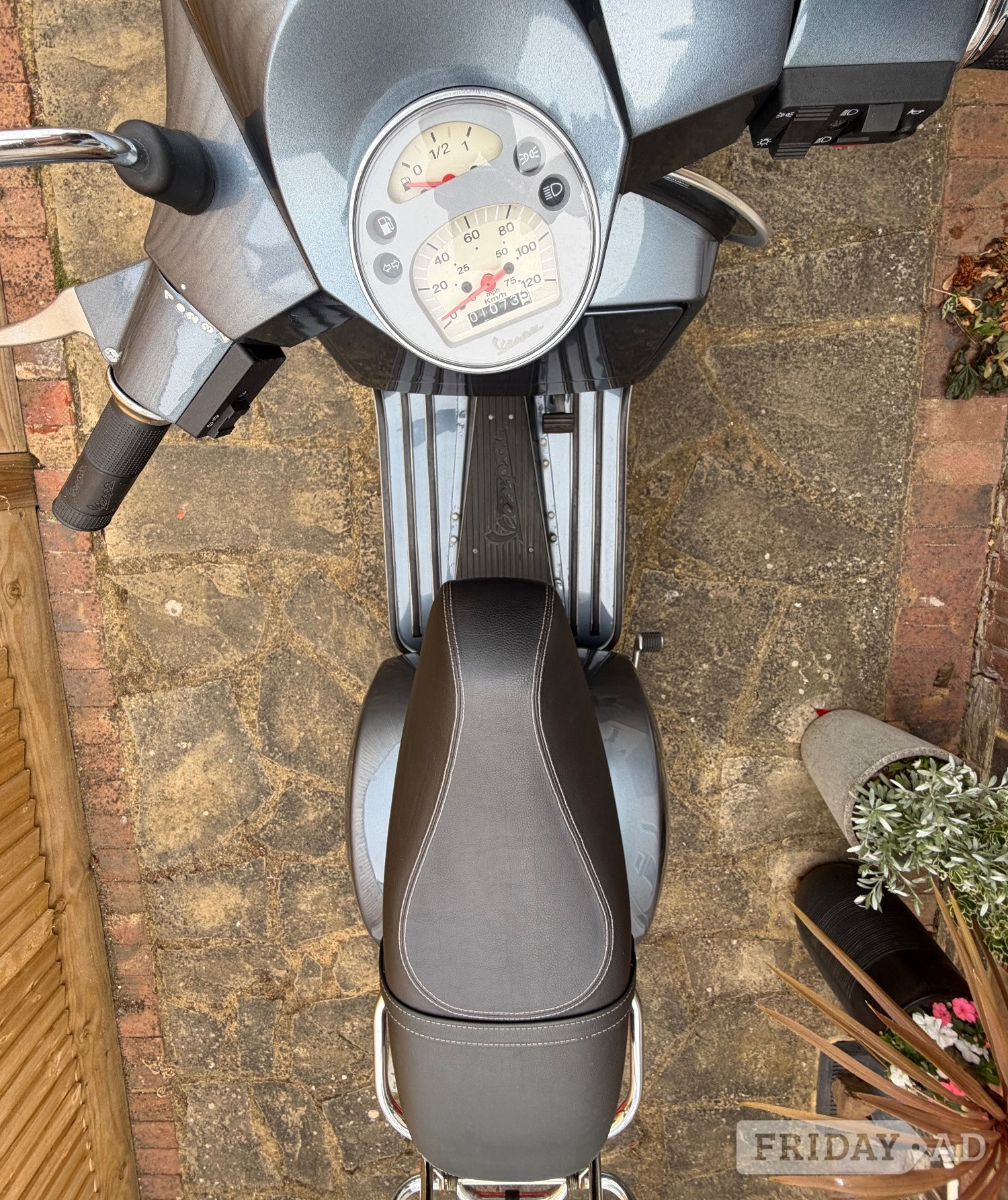Vespa PX150 E3 Low Mileage - Motorbikes, Scooters & Quads in Worthing