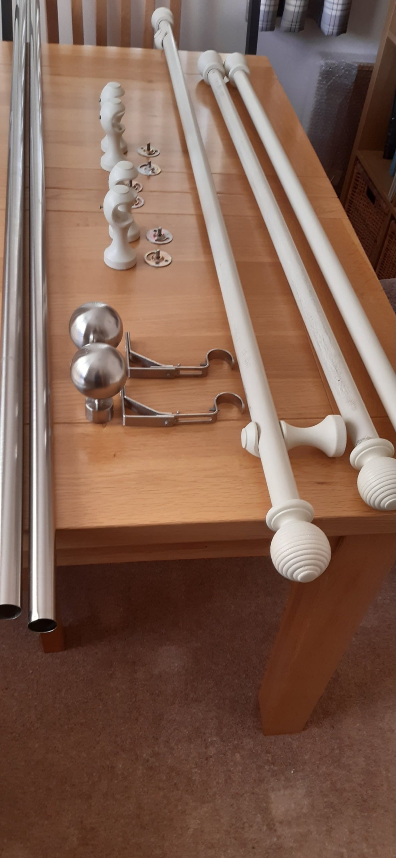 Three Wooden curtain poles - Home Decor