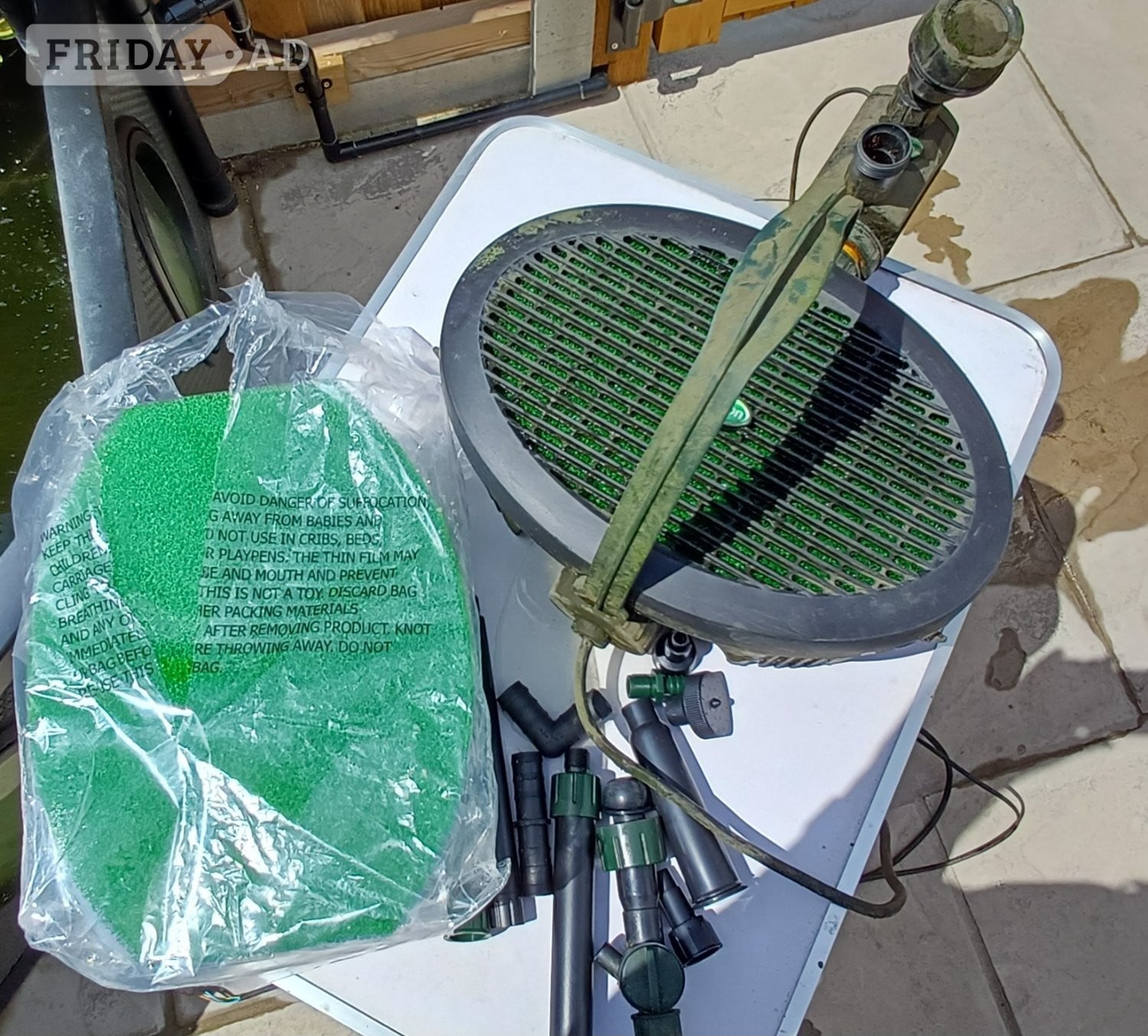 Blagdon 5 in 1 pond filter 3000 in Bristol