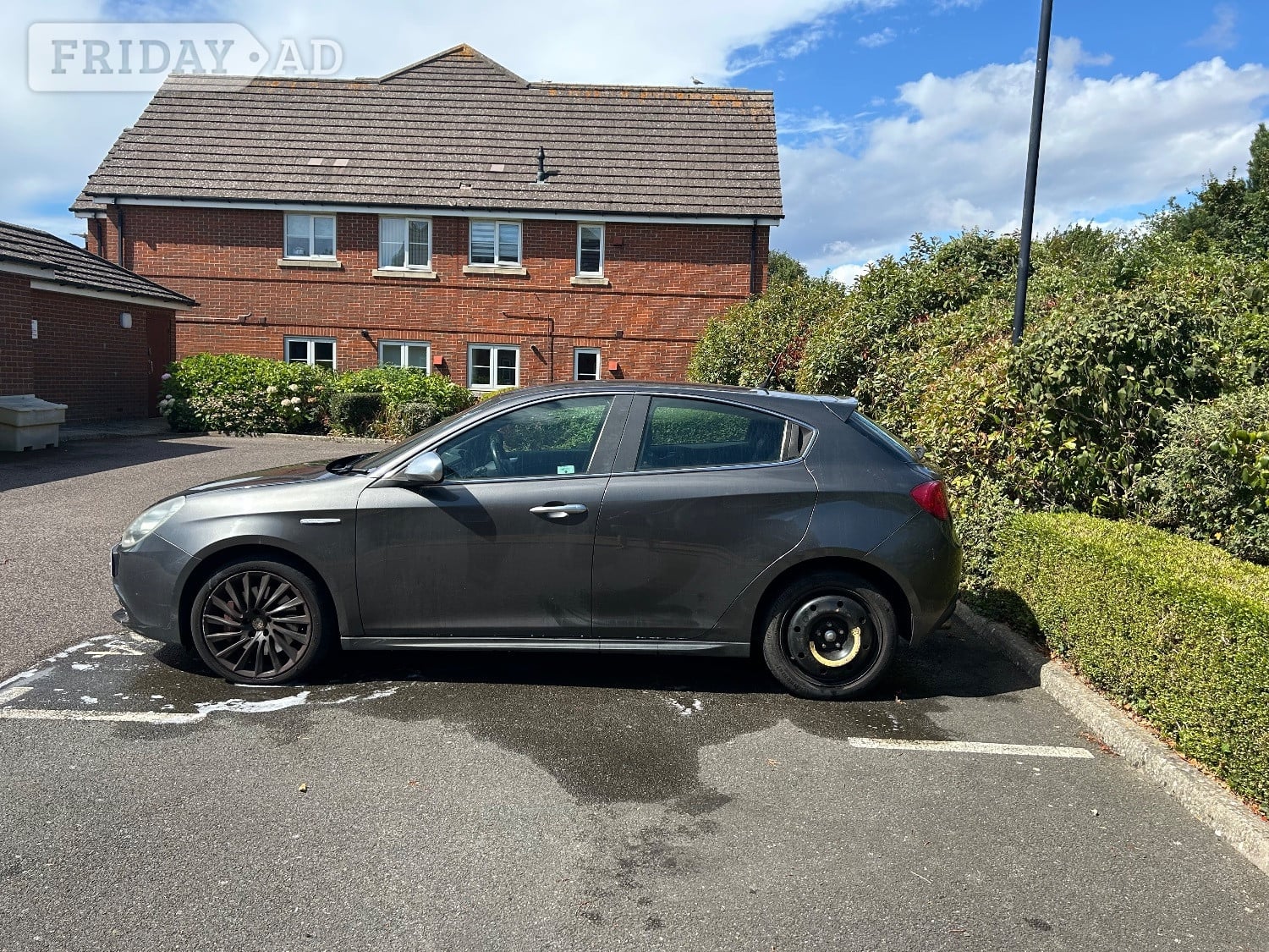 Alfa Romeo, GIULIETTA, Hatchback, 2011, Manual, 1956 (cc), 5 door in Dover