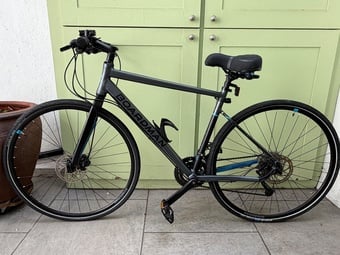 Boardman HYB 8.6 Hybrid Bike – Excellent Condition 