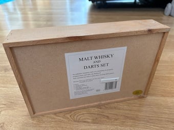 Mini darts set with Malt Whisky miniature