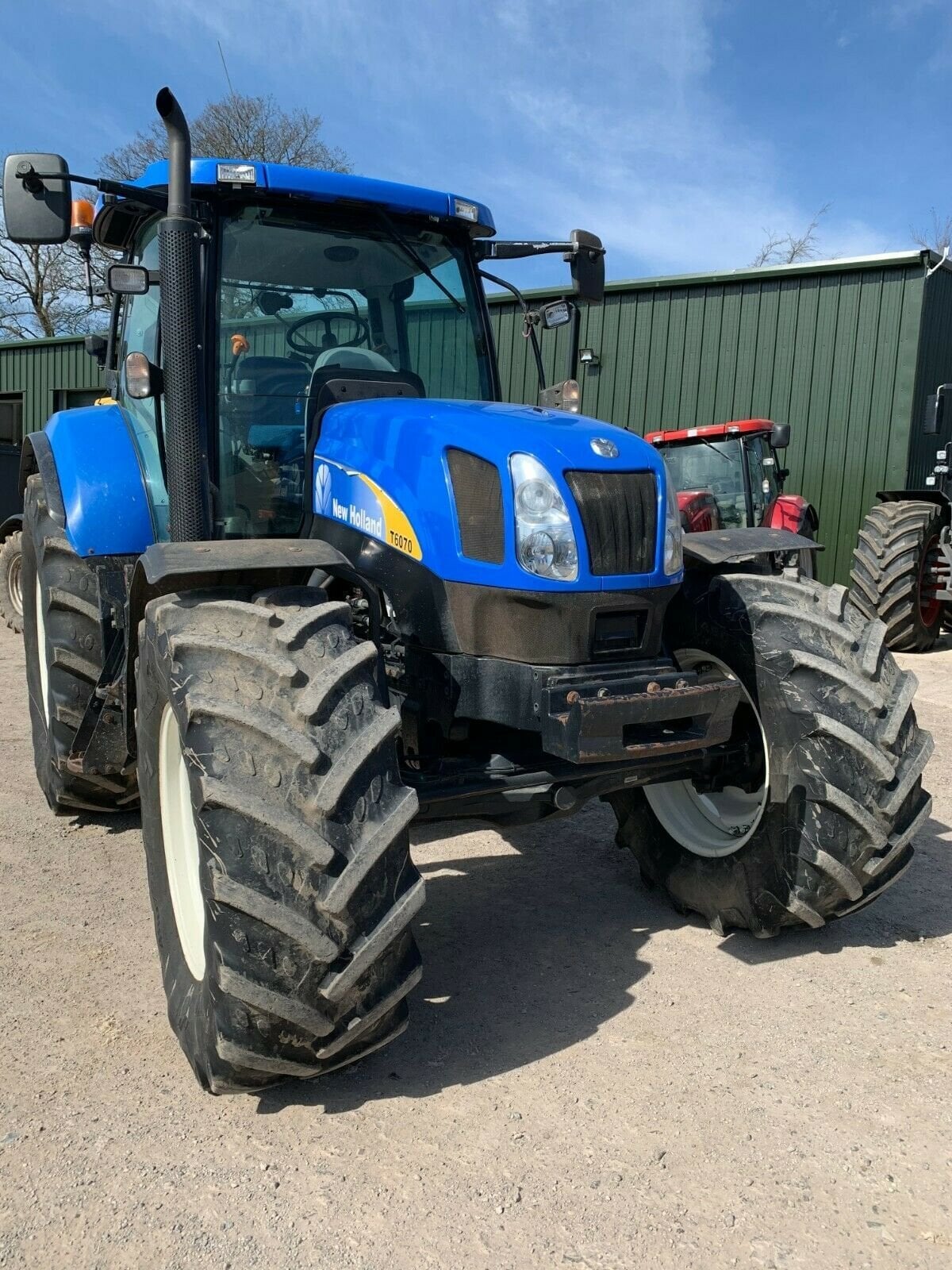 [ berth ]John Deere NEW HOLLAND T6070