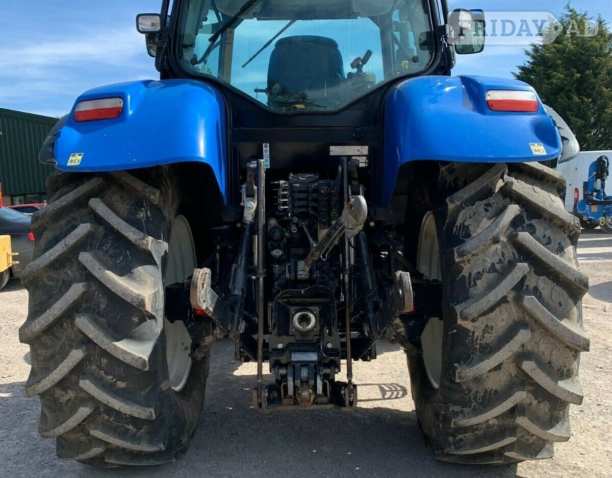 Farm Tractor  2011 NEW HOLLAND T6070 - Farm & Agricultural Vehicles in Greywell