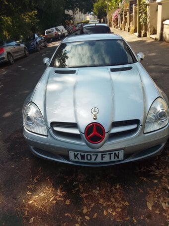 Only done 50000 miles drives like new mot till March very good co