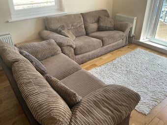 Matching 2 seater and 3 seater sofa