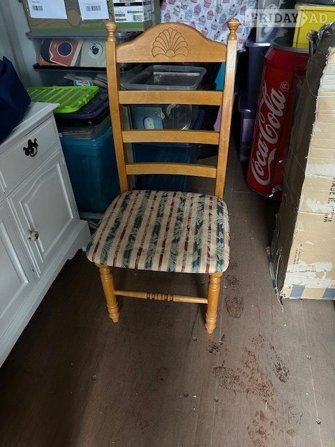 6 Solid oak dining room chairs