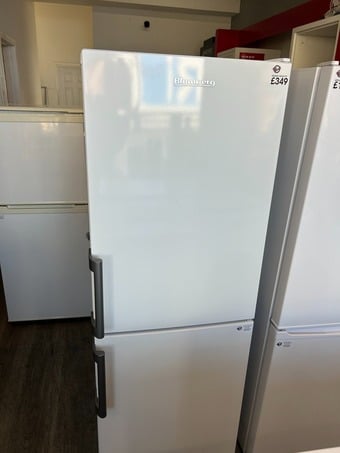 BLOMBERG 60/40 FRIDGE FREEZER NEW