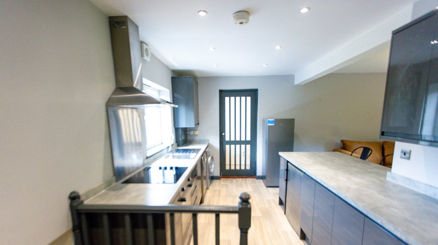 Double Bed in a Professional/Student Flat - Rooms in Brighton