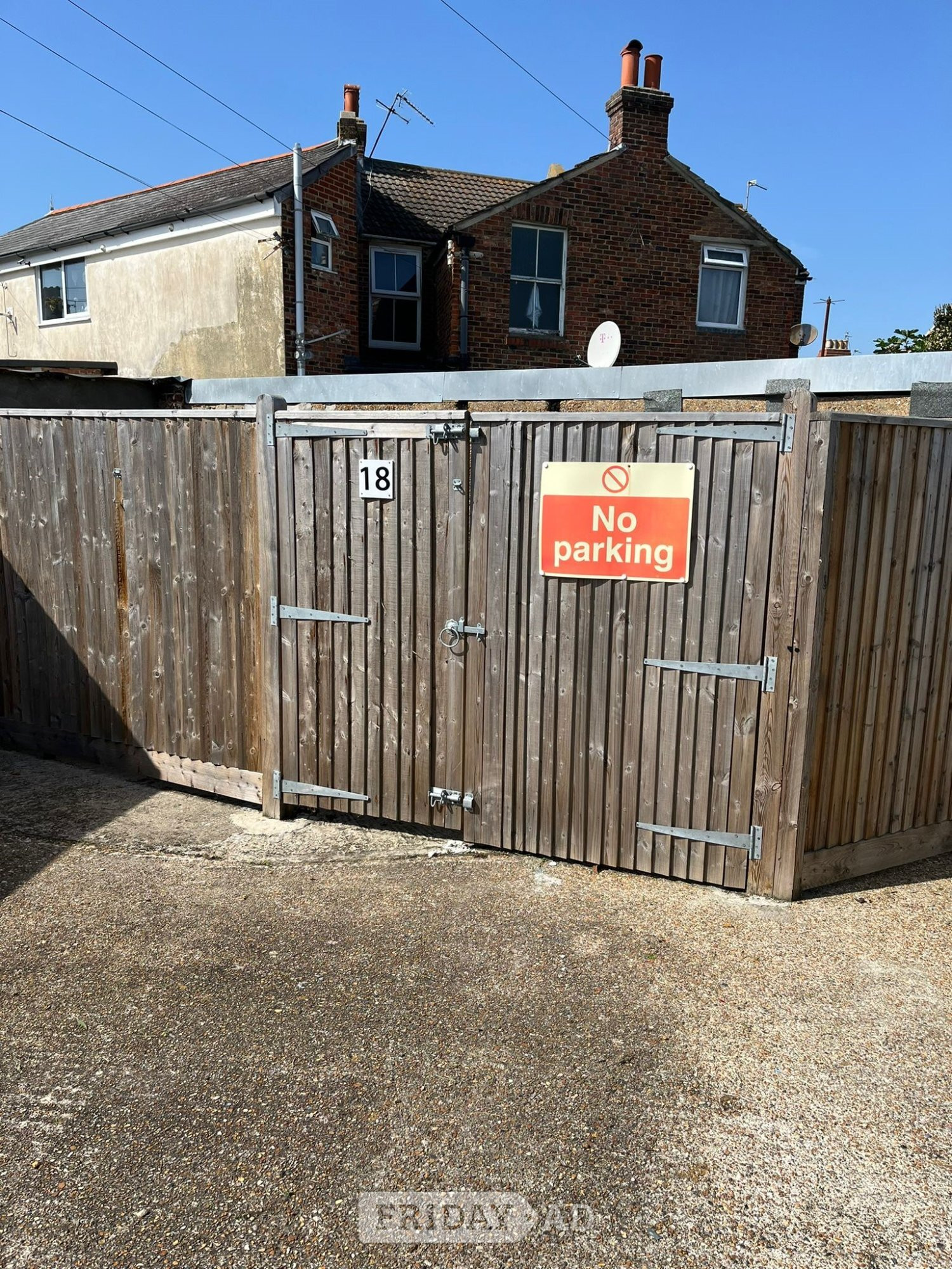 Secure gated yards - Land in Eastbourne