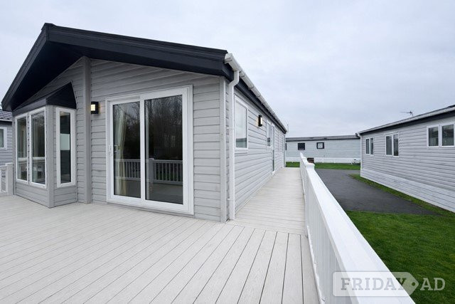 Willerby Cadence Luxury Lodge (2018) - Motorhomes & Caravans