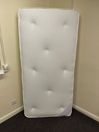 SINGLE - PINEMASTER MEMORY MATTRESS 