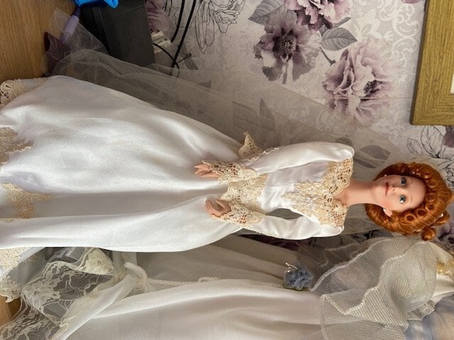 Worthing porcelain dolls very pretty