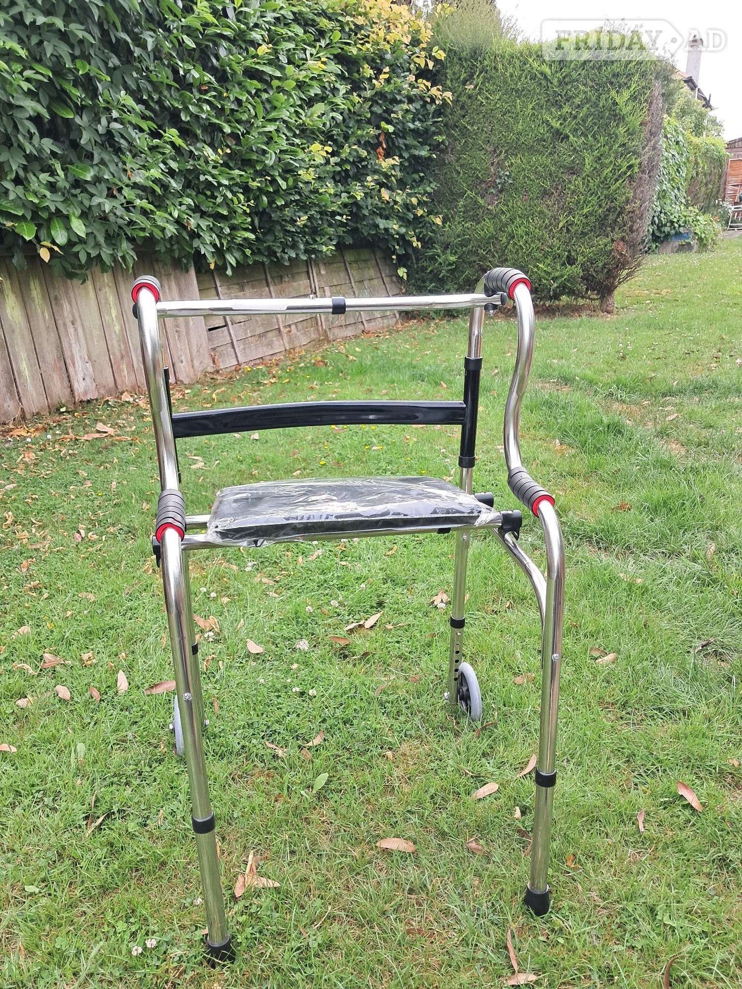 Walking frame to aid mobility 