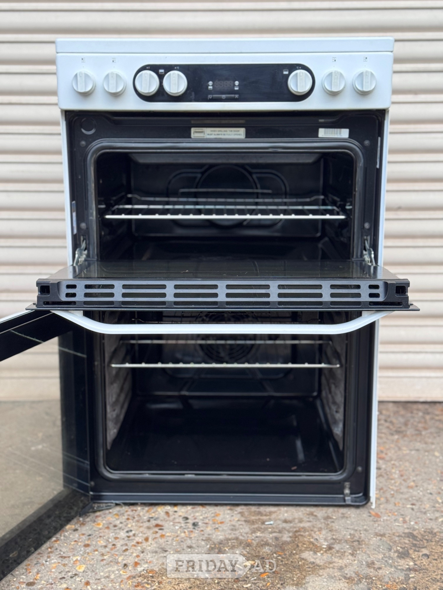 Hotpoint electric cooker 60cm ceramic double oven 3 months warran - Home Appliances in Romford
