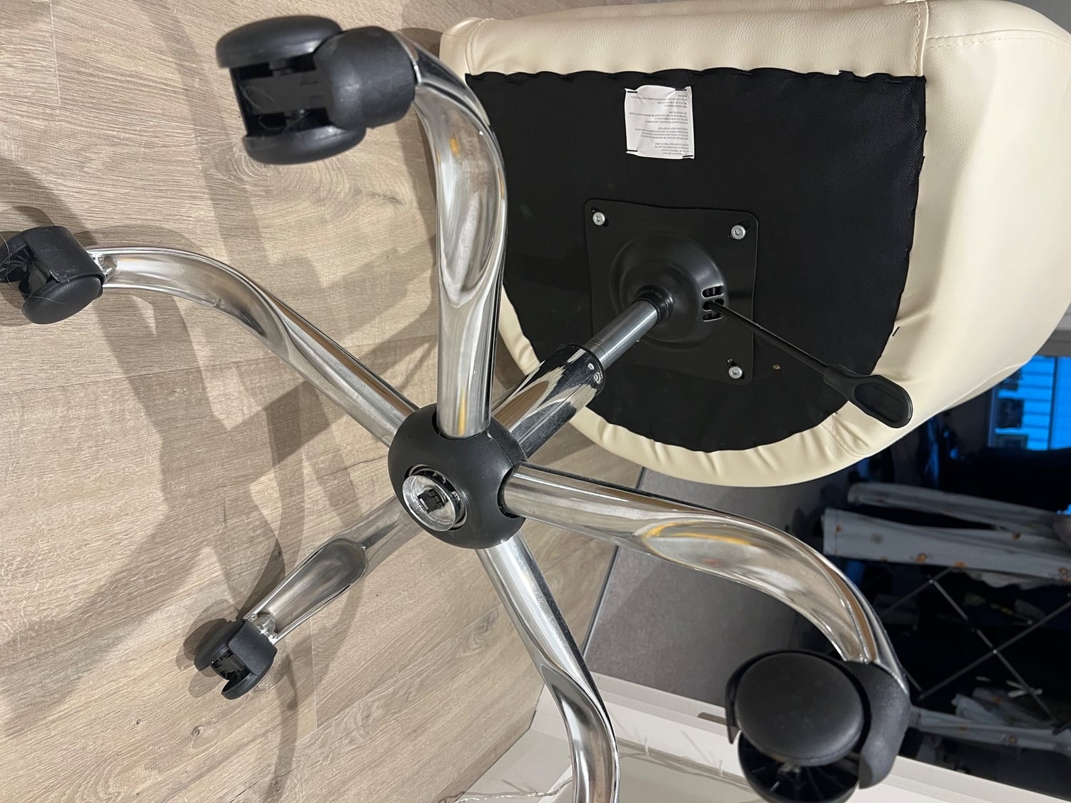Shoreham-By-Sea Spinning desk chair 