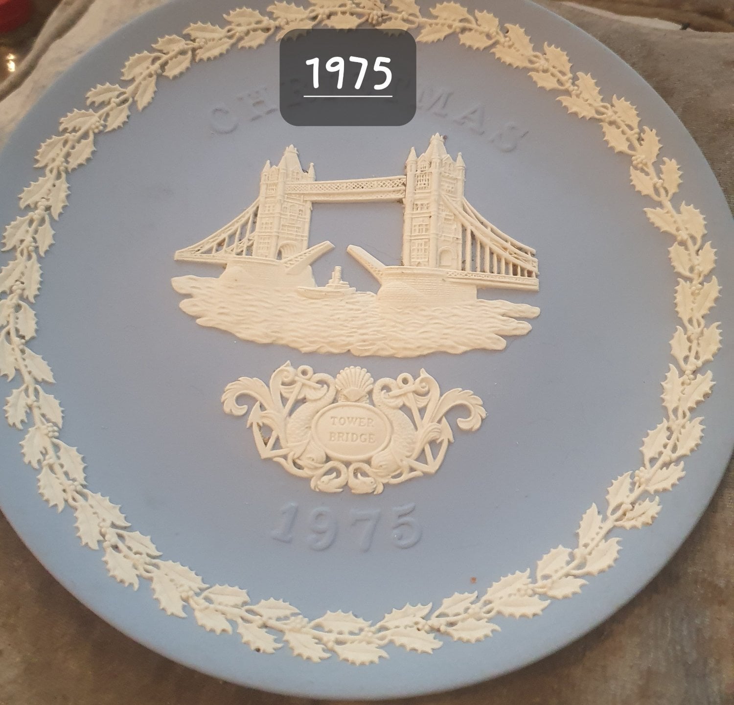 Set of 9 Wedgwood blue and white Jasperware Christmas plates p - Antiques & Collectables
