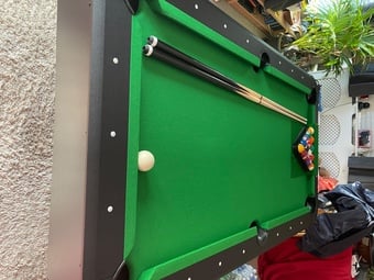 6ft/3.7 pool table 