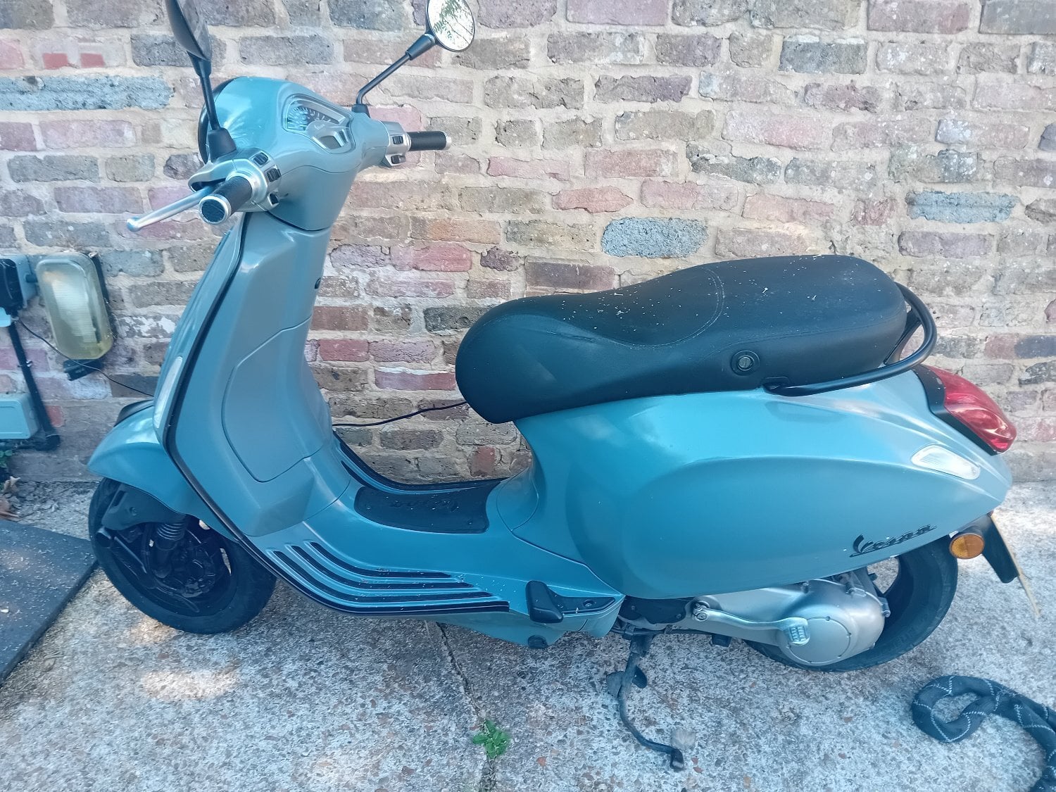 Vespa primavera 50cc 2017 - Motorbikes, Scooters & Quads