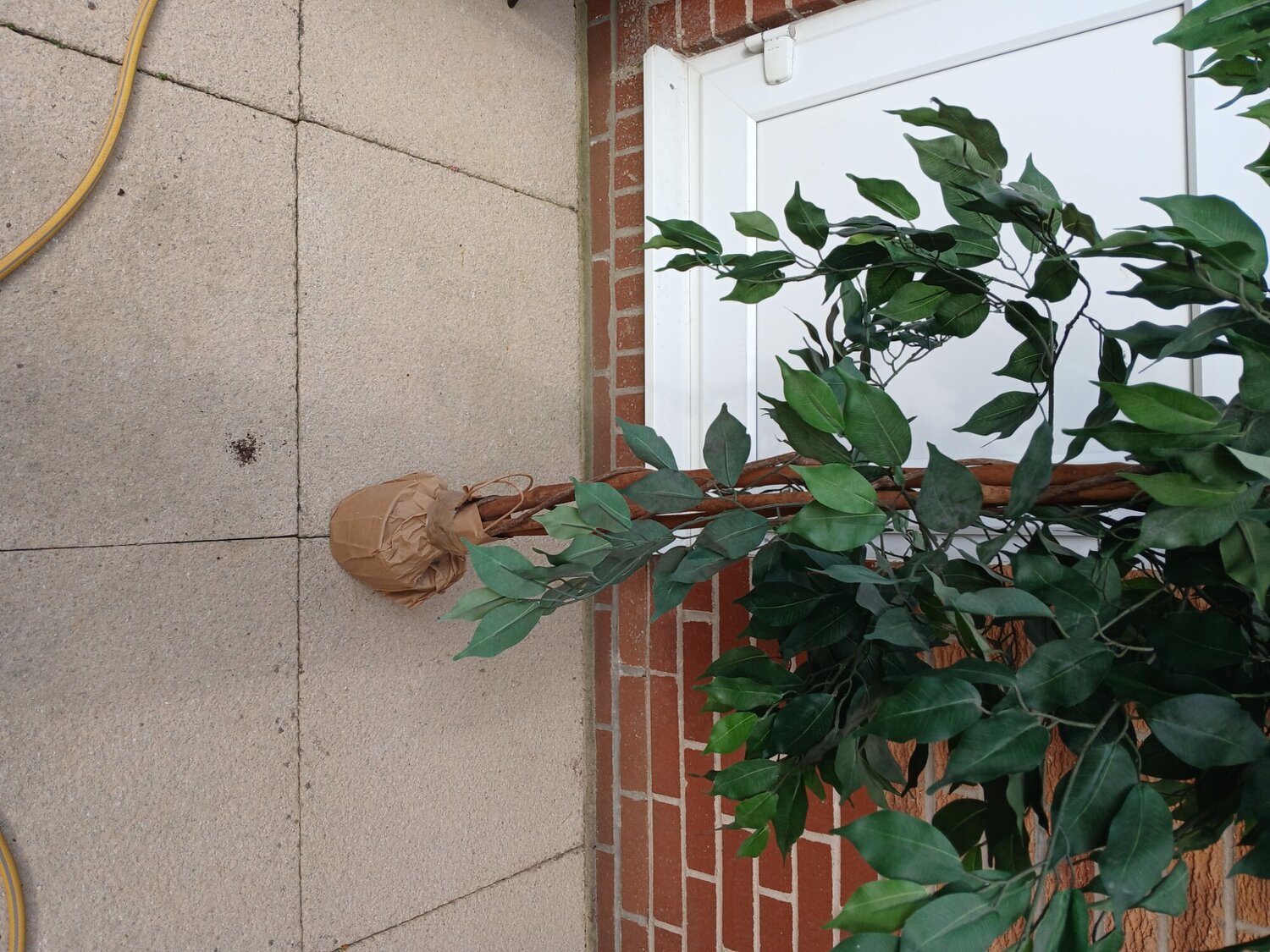 Artificial trees realistic  - Home Decor in Littlehampton
