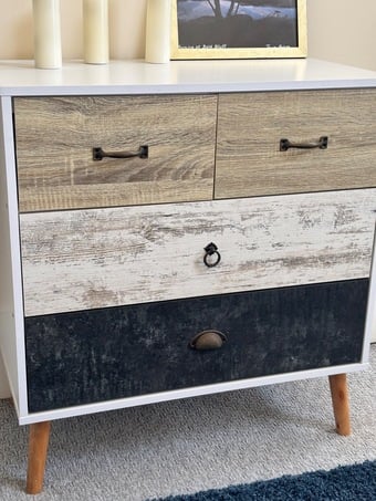 Modern Multi-Tone Chest of 4 Drawers – White Frame