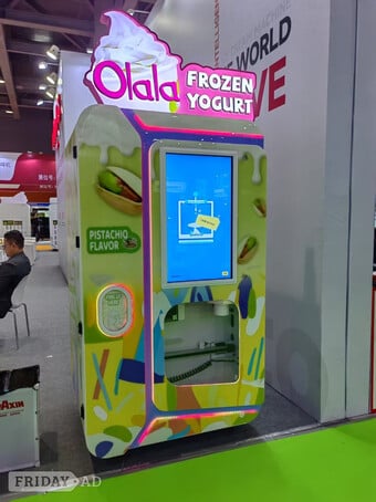 Smart automated Ice Cream Vending Machine 