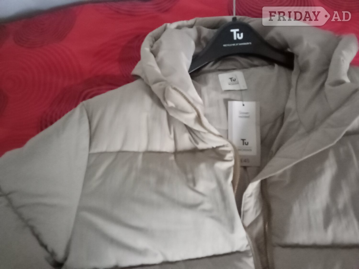 Seaford Ladies puffer coat with hood colour neutral   NEW 