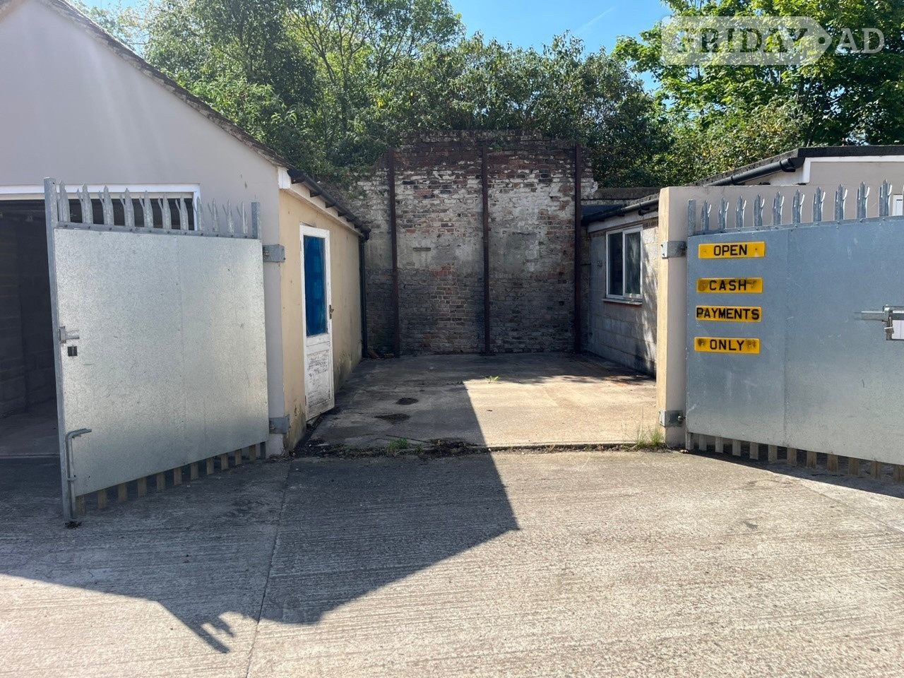 Bexhill-On-Sea Garage, yard and workshop close to Bexhill town centre