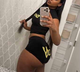 ✨LOREN IS HERE✨NEW IN TOWN CALL ME ON 7946008431