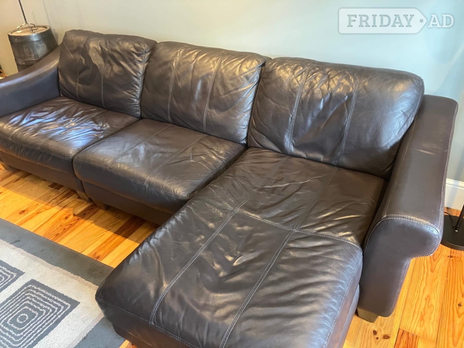 Very good condition, 4 seat corner leather sofa. - Furniture in Tonbridge