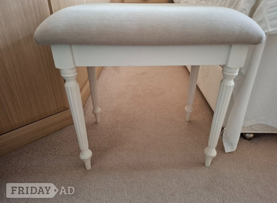 Bedroom Dressing Table Mirror & Stool 