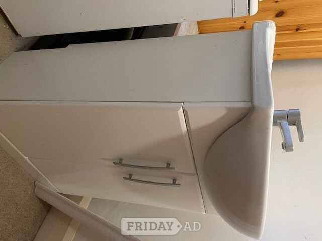Wash hand basins for sale, cash on collection please - Furniture in Hove