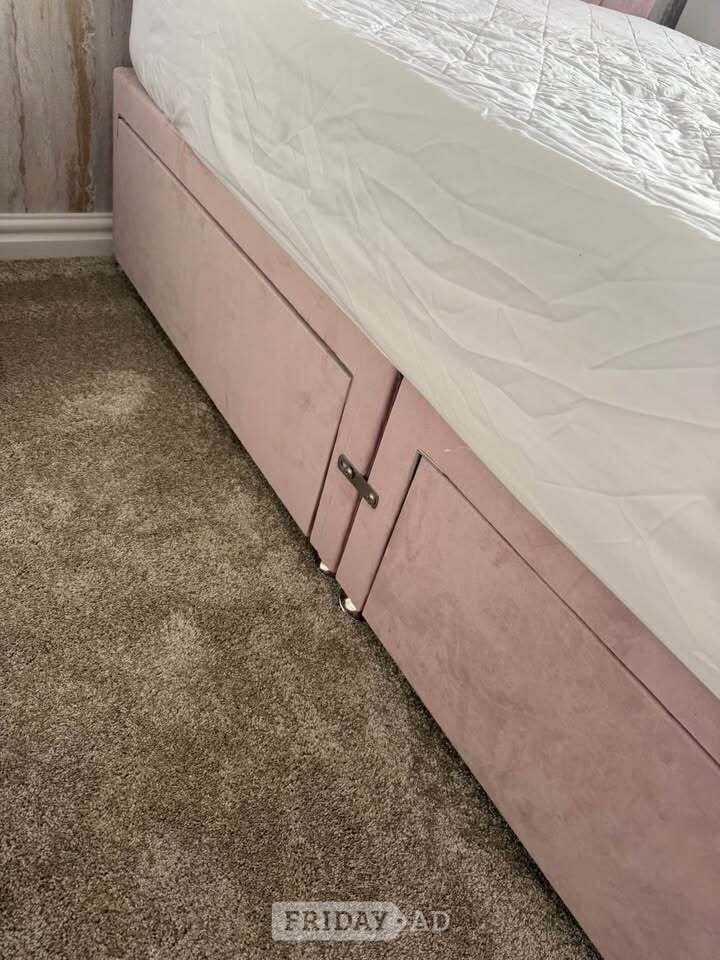 Reading Blush Pink King/5ft Divan Bed with Opt Mattress/ Go ASAP !
