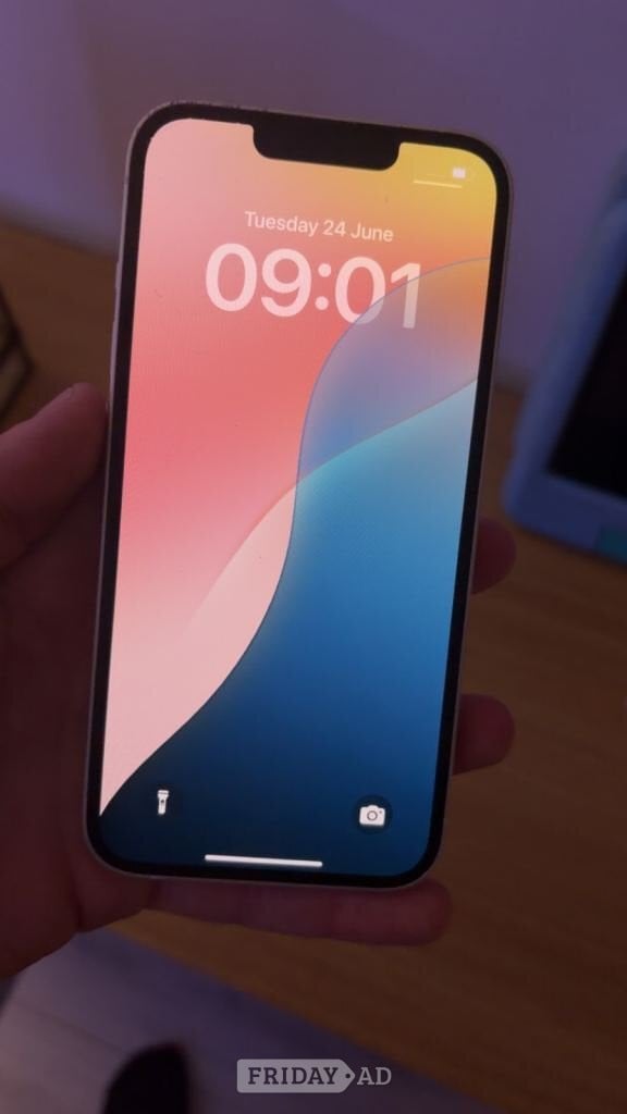 iPhone 13 – White, As Good As New