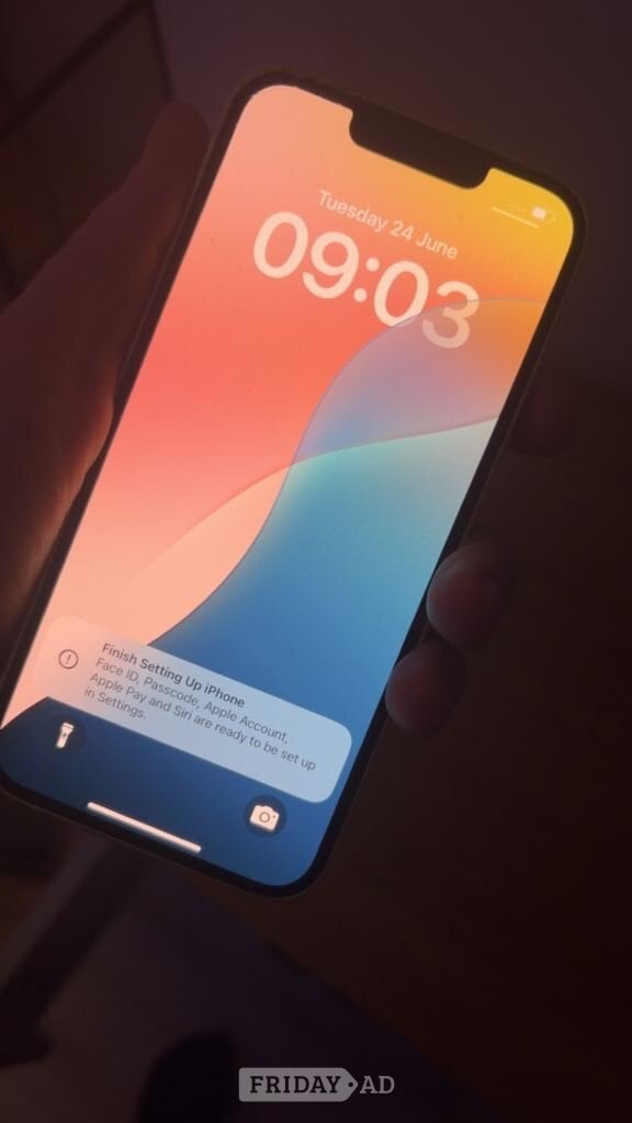 Aberdare iPhone 13 – White, As Good As New