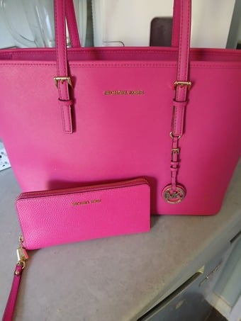 No scammers. Mk bag and purse set Tunbridge wells 