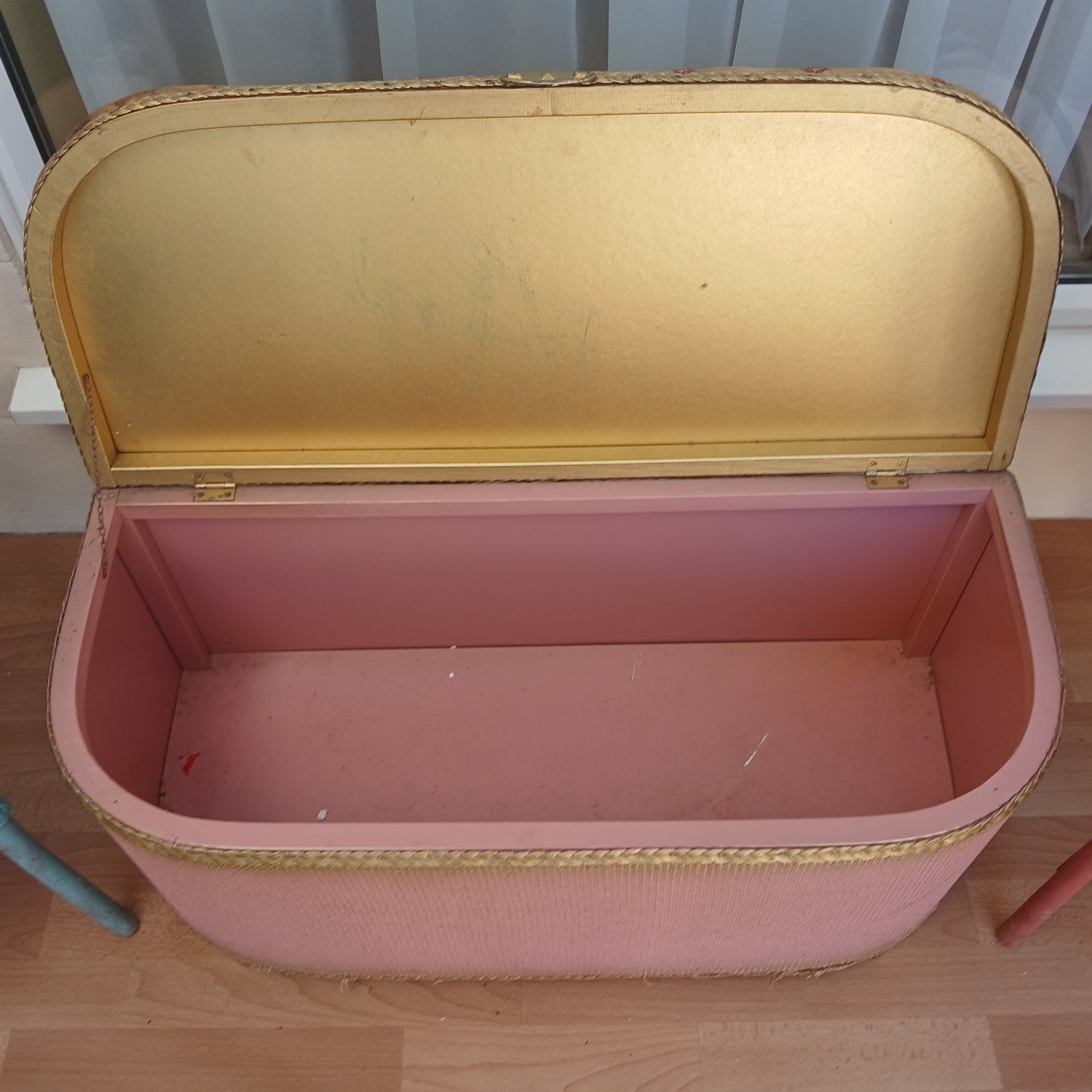 Vintage Lloyd Loom ottoman storage chest furniture 