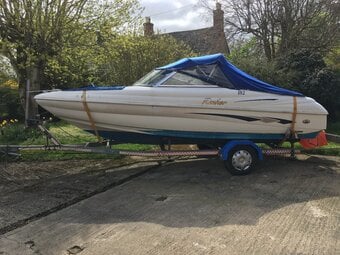 BOAT    RINKER 182    Luxury SPEEDBOAT  18ft with TRAILER