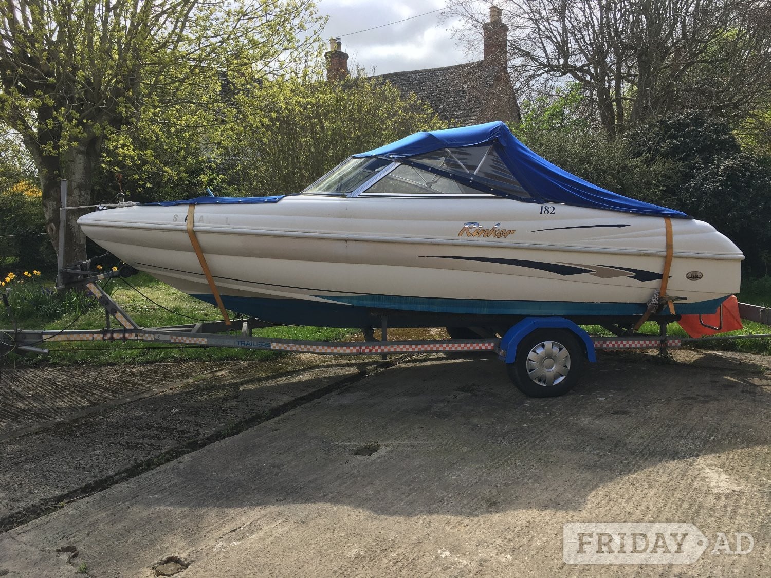BOAT    RINKER 182    Luxury SPEEDBOAT  18ft with TRAILER in Faringdon