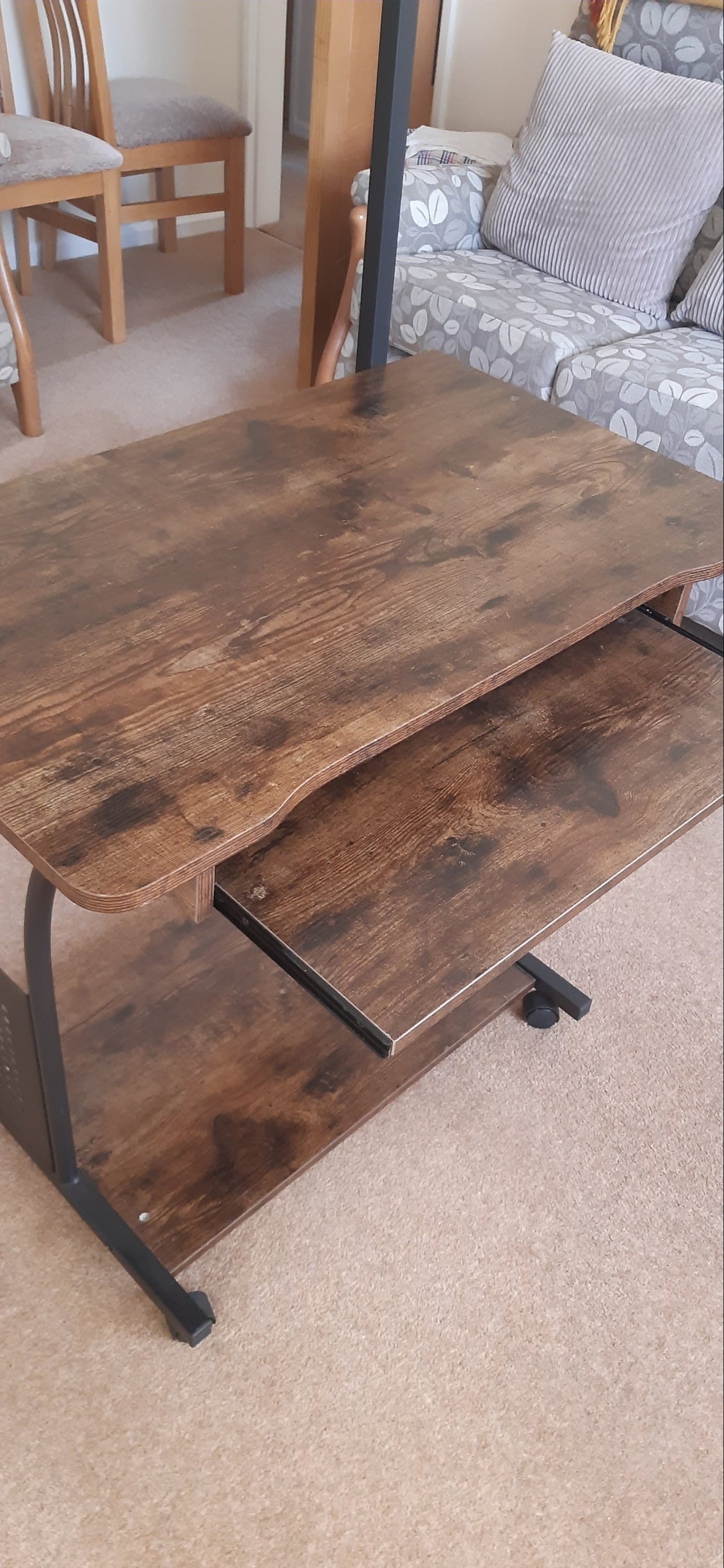 New Computer table -unused  - Furniture